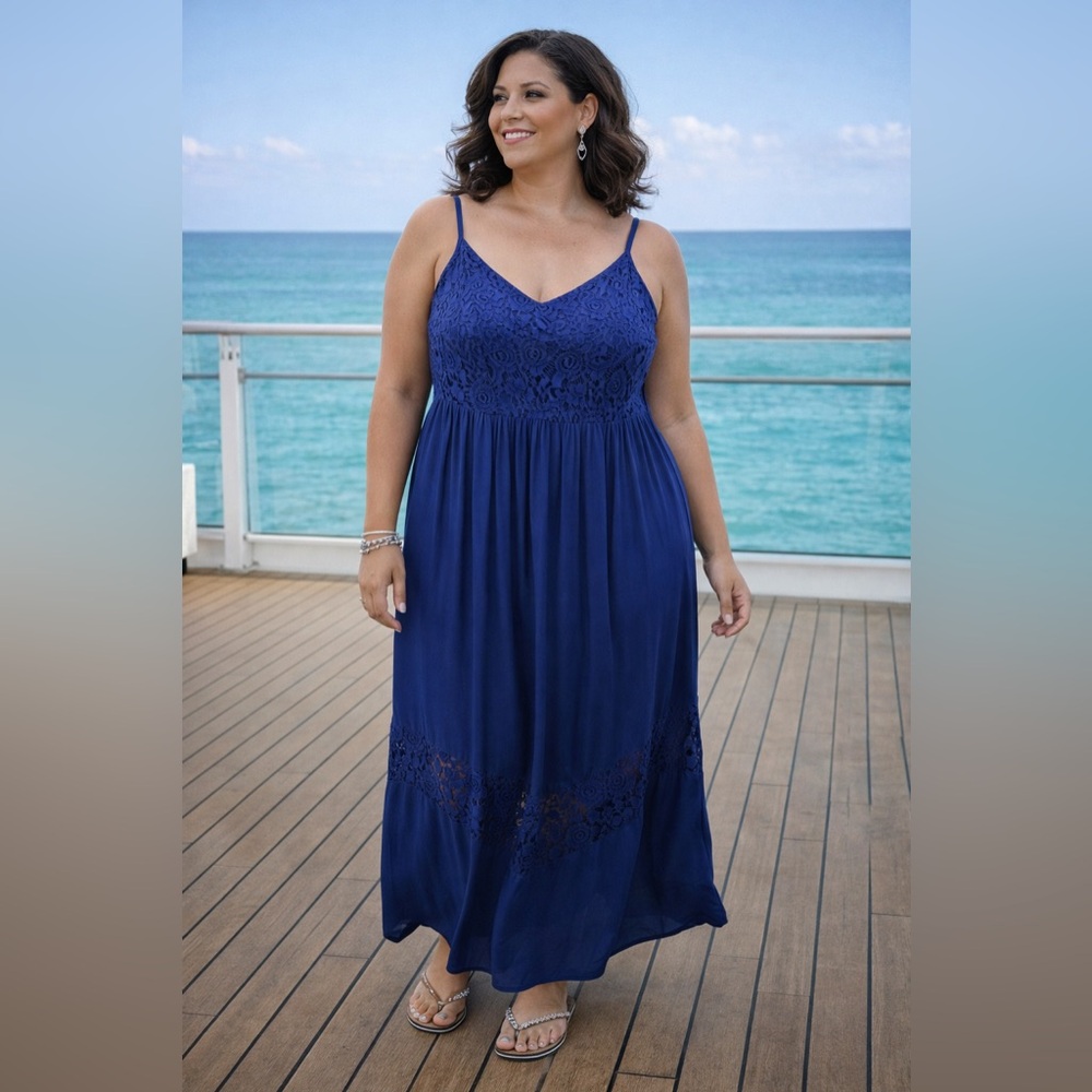 Torrid Navy Maxi Dress with lace accents, size Torrid 1 = 14/16